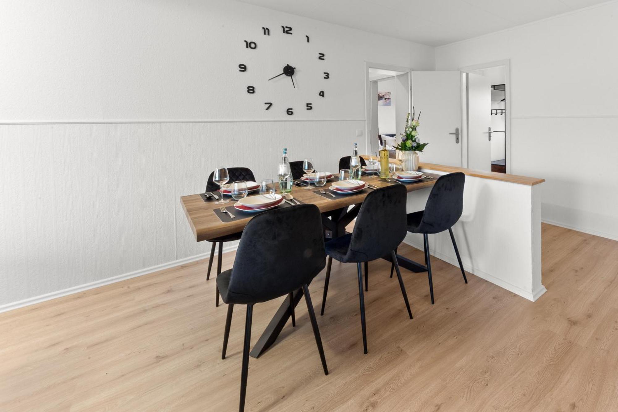 מולהיים אן דר רור Vinful: Premium-Apartment Mit Balkon Und Parkplatz מראה חיצוני תמונה